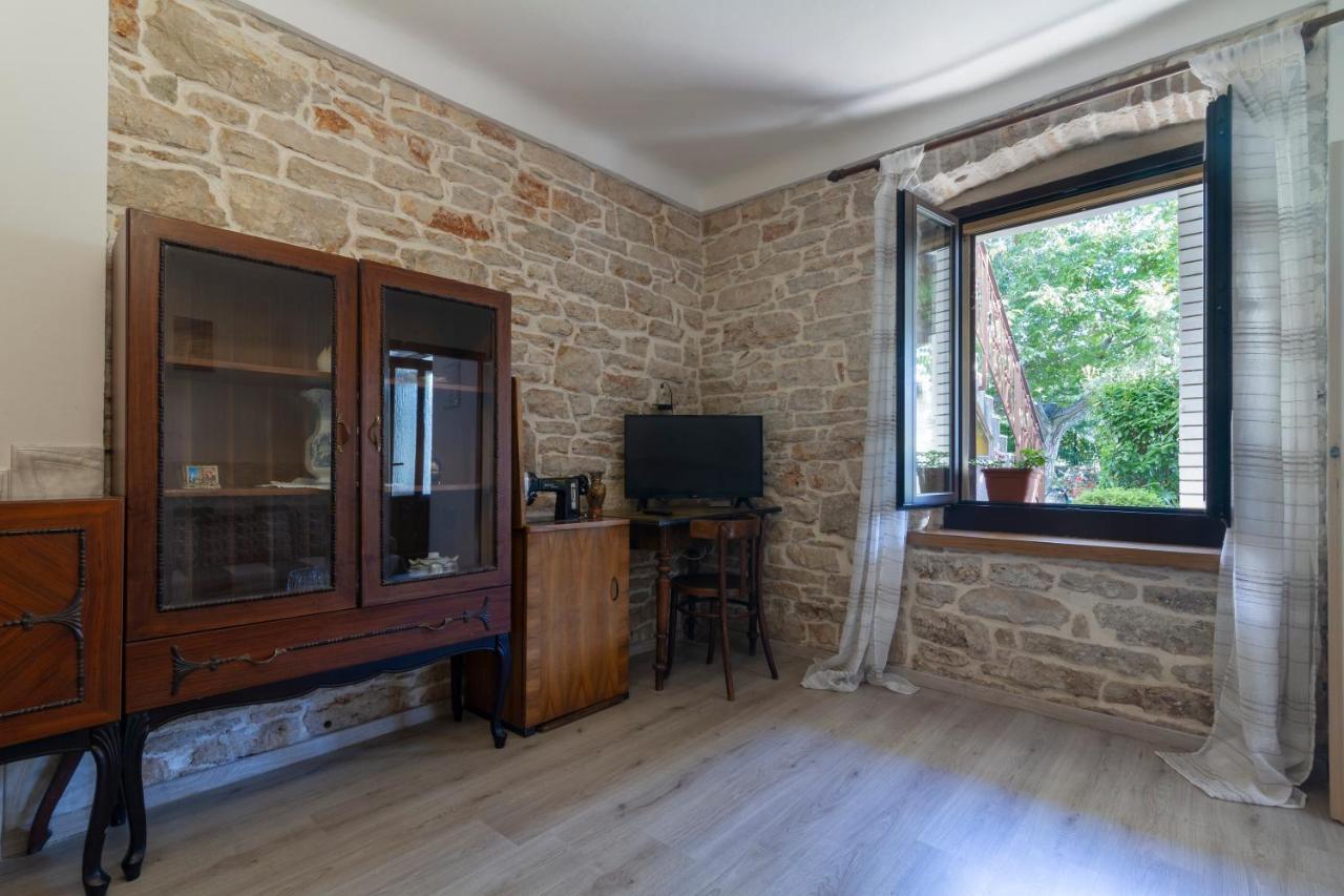 Holiday Stone House Bale Exterior foto